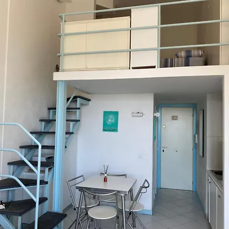 Luisa's Flat * 拉帕洛
